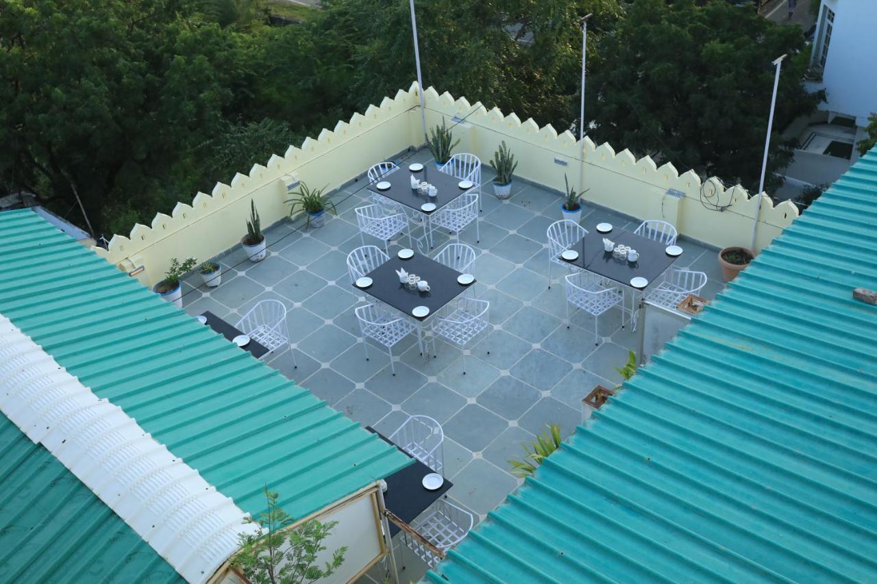 Hotel The Kesar Niwas Udaipur Exterior foto