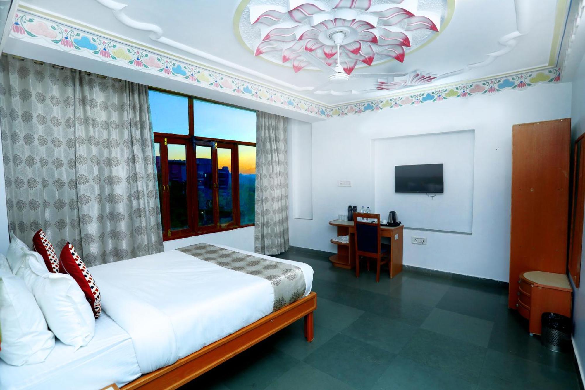 Hotel The Kesar Niwas Udaipur Exterior foto